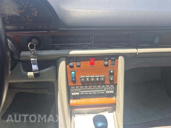 1990 Mercedes-Benz 300 SE Sedan - miniatura 10