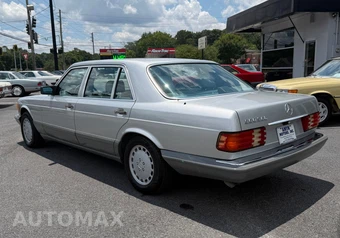 1990 Mercedes-Benz 560 SEL Sedan - miniatura 2