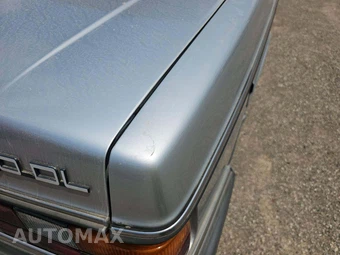 1990 Volvo 240 DL Sedan - miniatura 27