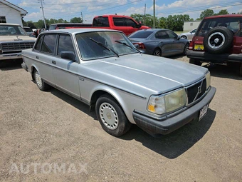 1990 Volvo 240 DL Sedan - miniatura 4