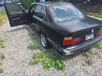 1991 BMW 5 Series Sedan 535i – miniatura 2