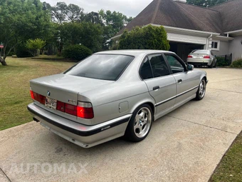 1991 BMW M5 Sedan - miniatura 4