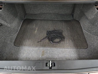 1991 Cadillac DeVille Sedan - miniatura 16