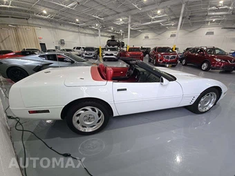 1991 Chevrolet Corvette Convertible – miniatura 3
