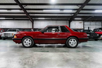 1991 Ford Mustang LX Sport Coupe - miniatura 2