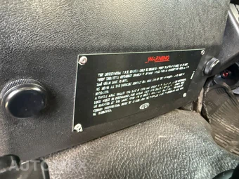 1991 Land Rover Defender 90 - miniatura 16