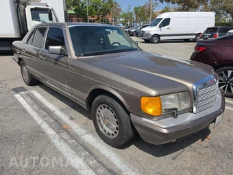 1991 Mercedes-Benz 300 SE Sedan - miniatura 4