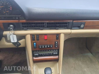 1991 Mercedes-Benz 300 SE Sedan - miniatura 10