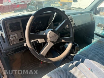 1992 Chevrolet K1500 Blazer Sport - miniatura 2