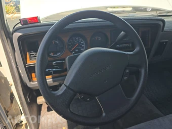1992 Dodge D250 Regular Cab Long Bed - miniatura 10