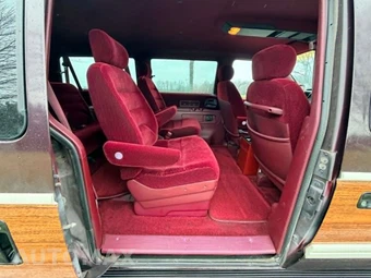 1992 Dodge Grand Caravan LE - miniatura 17