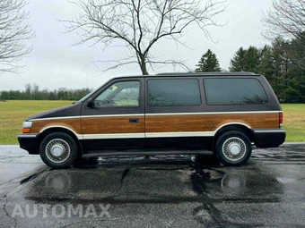 1992 Dodge Grand Caravan LE - miniatura 5