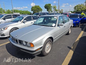 1993 BMW 5 Series Sedan 525i