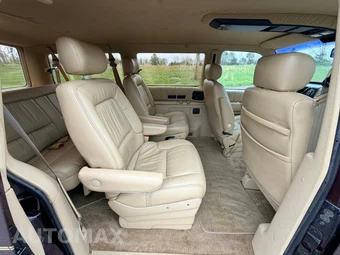 1993 Chrysler Town & Country - miniatura 14