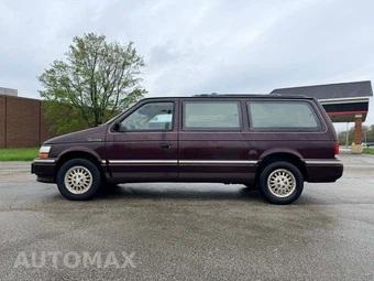 1993 Chrysler Town & Country - miniatura 4