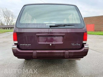 1993 Chrysler Town & Country - miniatura 6