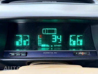 1993 Chrysler Town & Country - miniatura 9