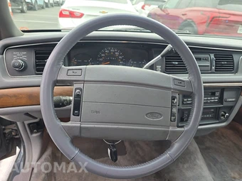 1993 Ford Crown Victoria LX – miniatura 10