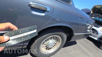 1993 Ford Crown Victoria LX – miniatura 33