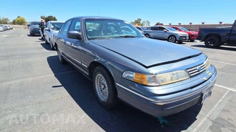 1993 Ford Crown Victoria LX – miniatura 47