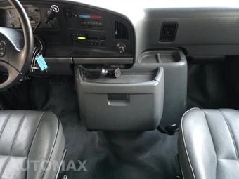 1993 Ford E-350 Cargo Van - miniatura 11
