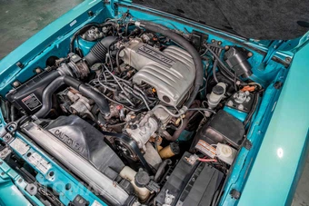 1993 Ford Mustang LX Hatchback - miniatura 11