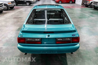 1993 Ford Mustang LX Hatchback - miniatura 4