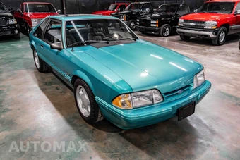 1993 Ford Mustang LX Hatchback - miniatura 7