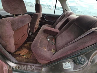 1993 Honda Accord Sedan LX – miniatura 13