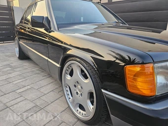 1993 Mercedes-Benz 190 190 E - miniatura 15