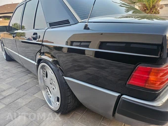 1993 Mercedes-Benz 190 190 E - miniatura 19