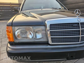 1993 Mercedes-Benz 190 190 E - miniatura 26