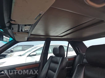 1993 Mercedes-Benz 300 E Sedan – miniatura 17