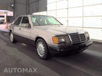 1993 Mercedes-Benz 300 E Sedan – miniatura 3