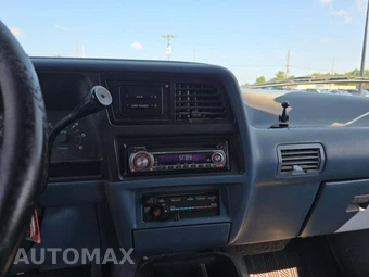 1994 Ford Explorer XLT – miniatura 10