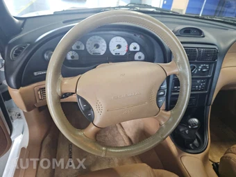 1994 Ford Mustang SVT Cobra Coupe - miniatura 16