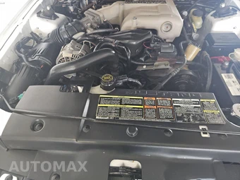 1994 Ford Mustang SVT Cobra Coupe - miniatura 22