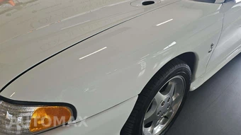 1994 Ford Mustang SVT Cobra Coupe - miniatura 27