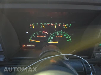 1994 GMC Suburban C1500 - miniatura 18
