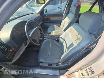 1994 Mercedes-Benz S 420 Sedan – miniatura 7
