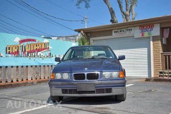 1995 BMW 3 Series Hatchback 318ti - miniatura 2