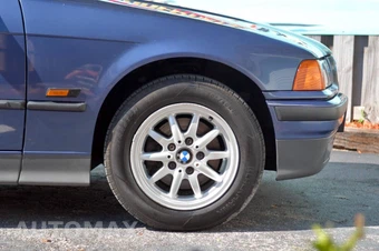 1995 BMW 3 Series Hatchback 318ti - miniatura 37