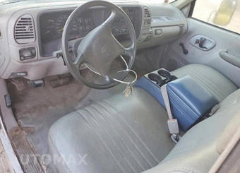 1995 Chevrolet C3500 HD Cab Chassis Regular Cab 15K GVWR DRW - miniatura 7