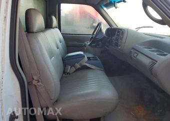 1995 Chevrolet C3500 HD Cab Chassis Regular Cab 15K GVWR DRW - miniatura 9
