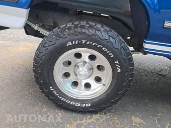 1995 Ford Bronco XLT - miniatura 24