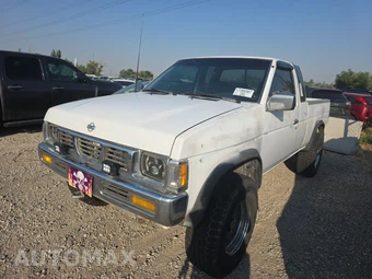 1995 Nissan Truck SE Extended Cab Long Bed