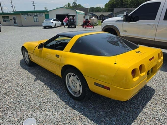 1996 Chevrolet Corvette Coupe – miniatura 2
