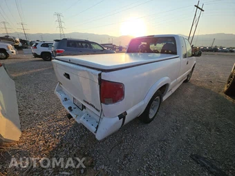 1996 Chevrolet S-10 LS Extended Cab Long Bed - miniatura 4