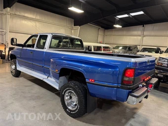 1996 Dodge Ram 3500 Base Extended Cab Long Bed DRW - miniatura 3