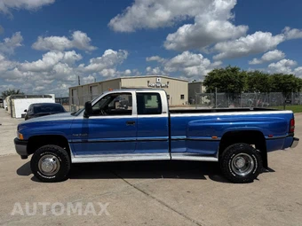 1996 Dodge Ram 3500 Base Extended Cab Long Bed DRW - miniatura 35
